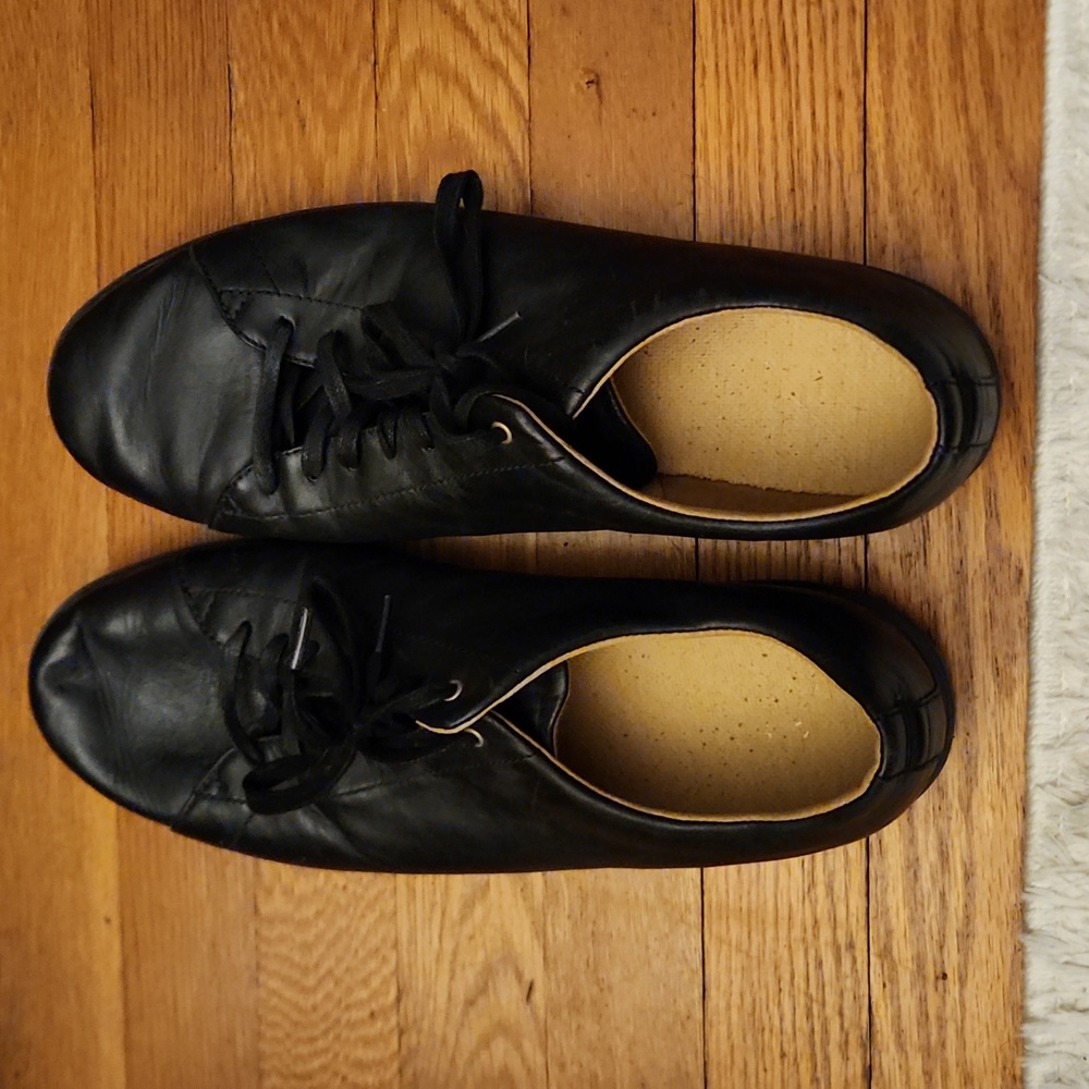 Men's Cole Haan Grand OS dress shoes, size 13, gently worn.